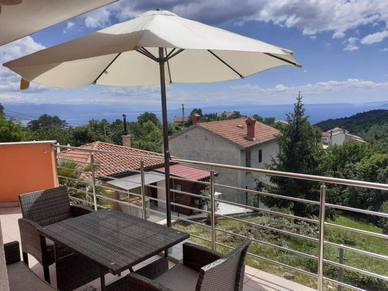 Apartments Ljubas II Opatija Veprinac Bagian luar foto
